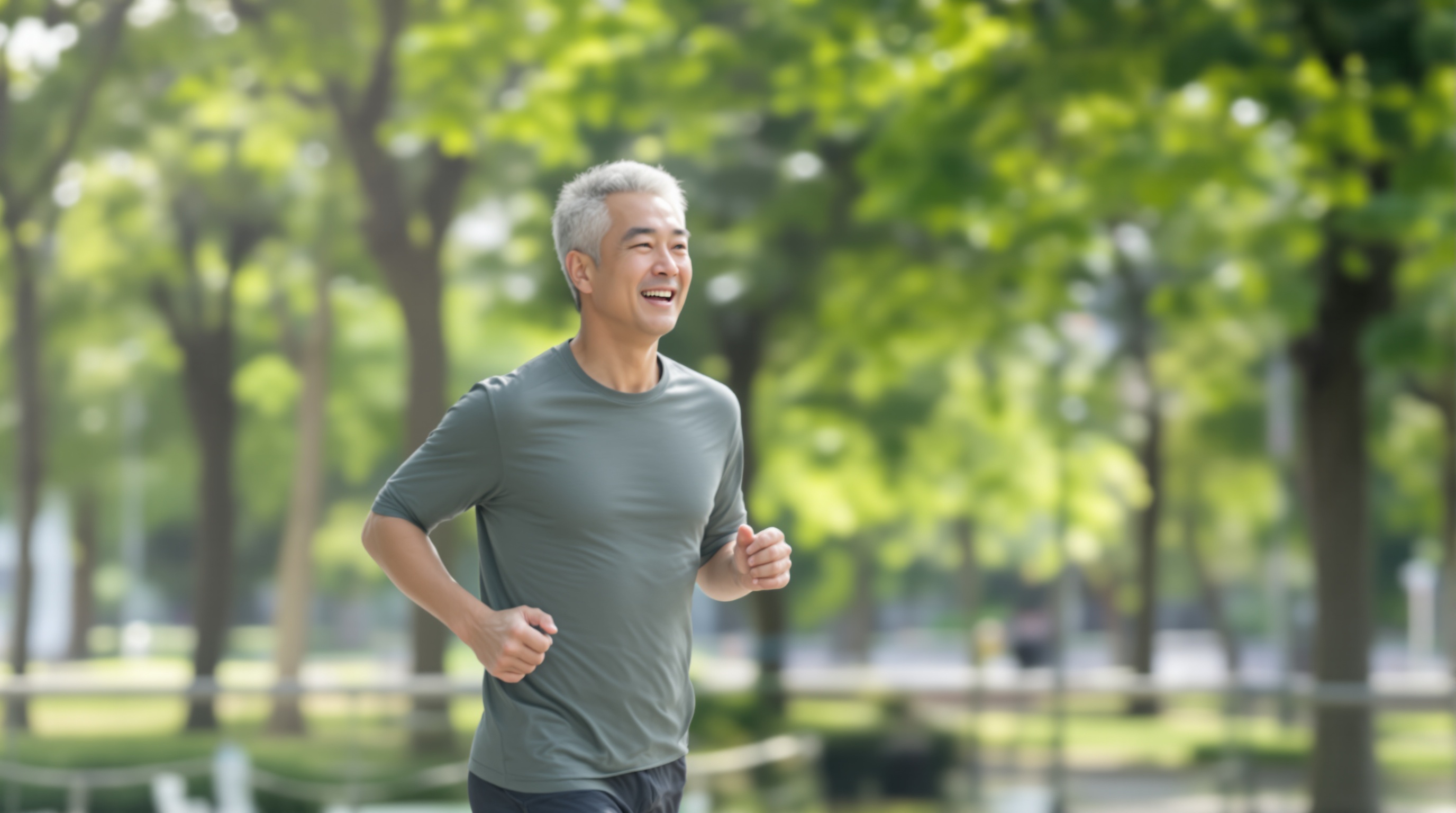 ジョギングする男性